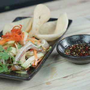 Cách làm gỏi ổi tai heo