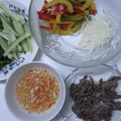 Gỏi ớt chuông ngũ sắc