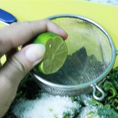 Cách làm gỏi rau muống trộn