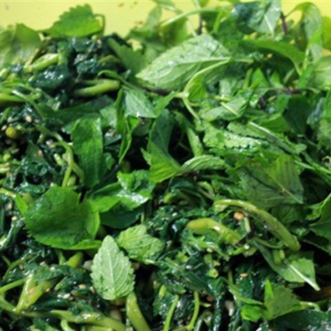 Cách làm gỏi rau muống trộn