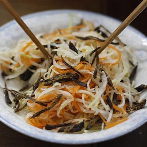 Cách làm gỏi su hào khô bò