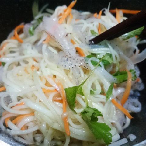 Cách làm gỏi sứa dưa leo