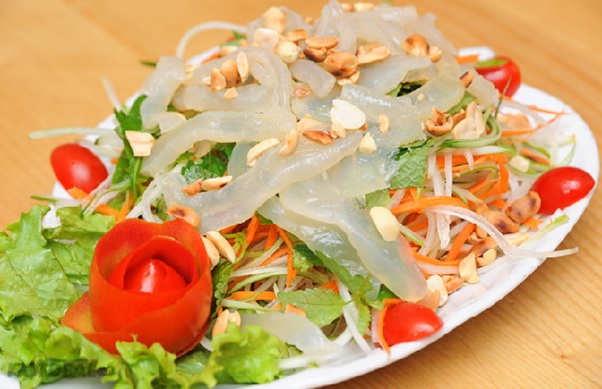 Gỏi sứa xoài chua ngọt hấp dẫn