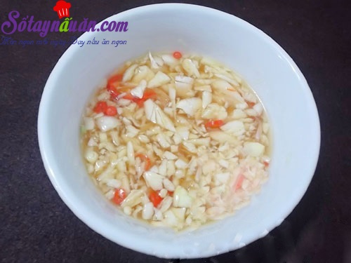 Gỏi tai heo chua ngọt đơn giản ăn là thích