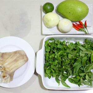 Cách làm gỏi tai heo chua ngọt