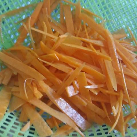 Cách làm gỏi tai heo