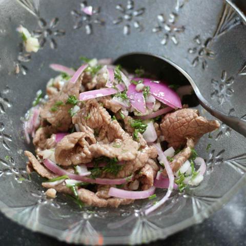 Cách làm gỏi thịt bò cà tím