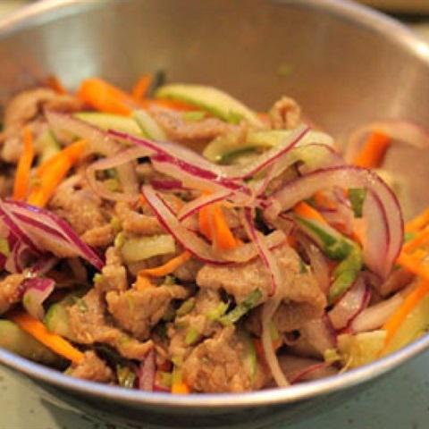 Cách làm gỏi thịt bò chua cay