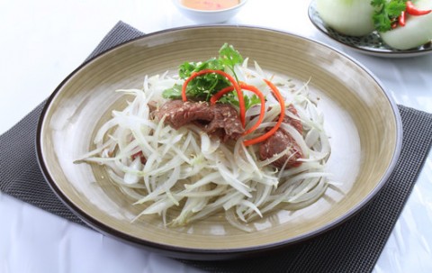 Gỏi thịt bò hành tây