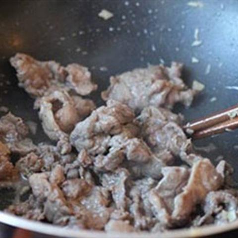 Cách làm gỏi thịt bò ớt chuông