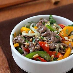 Cách làm gỏi thịt bò ớt chuông