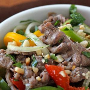 Cách làm gỏi thịt bò ớt chuông