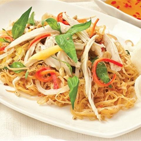 Cách làm gỏi thịt gà rau răm