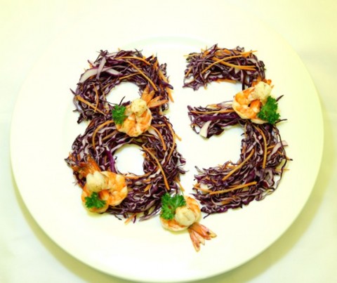 Gỏi tôm bắp cải tím