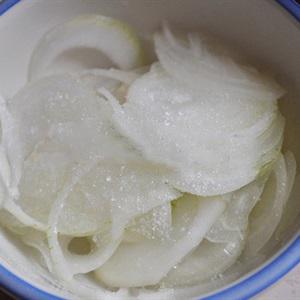 Cách làm gỏi tôm ra nhút