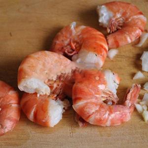 Cách làm gỏi tôm ra nhút