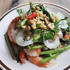 Cách làm gỏi tôm ra nhút