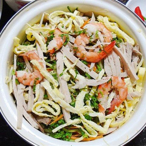 Cách làm gỏi tôm thịt heo