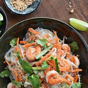 Cách làm gỏi tôm trộn miến
