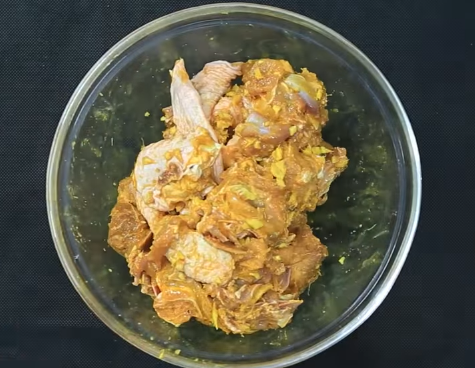 Gỏi tôm xoài thanh mát, lạ miệng đưa cơm