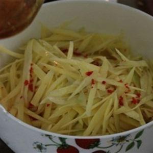 Cách làm gỏi xoài chua cay