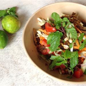 Cách làm gỏi xoài khô bò