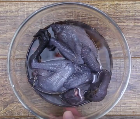 Gỏi xoài khô cá cơm mới lạ, hấp dẫn, ngon tuyệt cú mèo