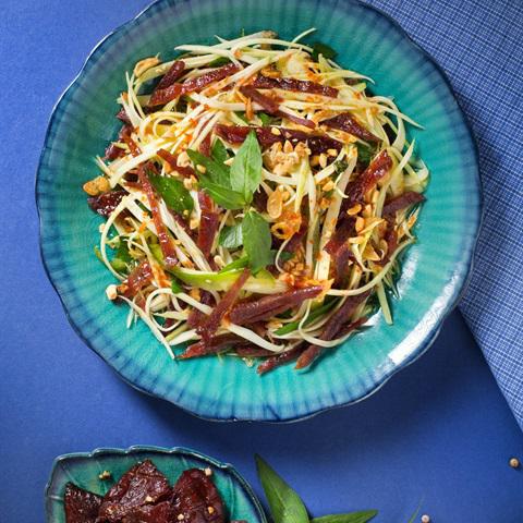 Cách làm gỏi xoài khô heo