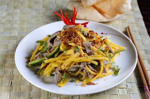Gỏi xoài thịt bò