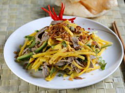 Gỏi xoài thịt bò