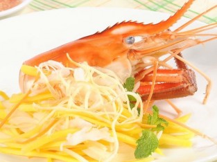 Gỏi xoài tôm càng