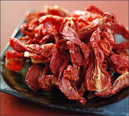 Gợi ý quà tết cho bạn với cách làm mứt cà chua siêu ngon