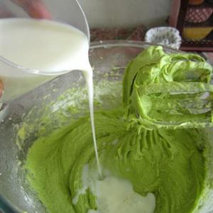 Cách làm green tea cupcakes