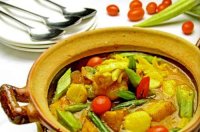 Hải sản cà ri tay cầm