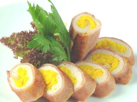 Ham cuộn trứng muối