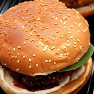 Cách làm hamburger kẹp đậu hũ