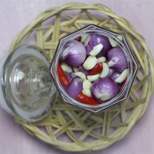 Cách làm hành tím ngâm chua ngọt