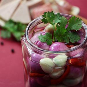 Cách làm hành tím ngâm chua ngọt