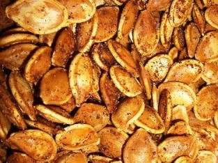 Hạt bí nướng giòn tan