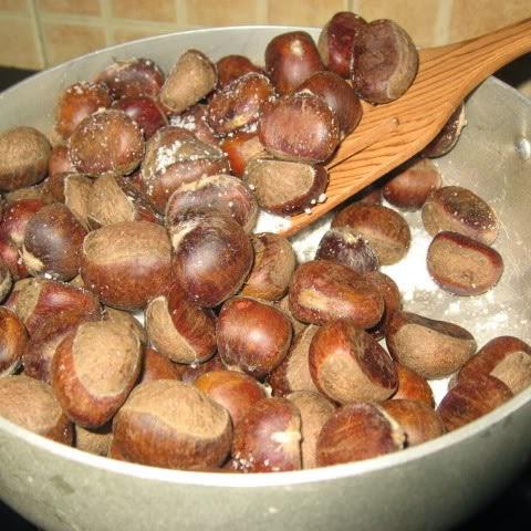 Cách làm hạt dẻ rang muối