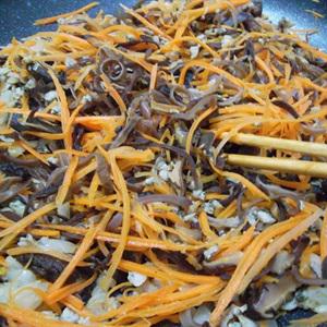 Cách làm hến xào miến