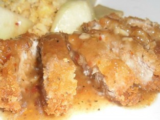 Heo chiên bột sốt me