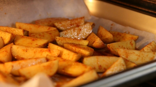 Heo nướng sốt mận thơm ngon, ngọt lịm