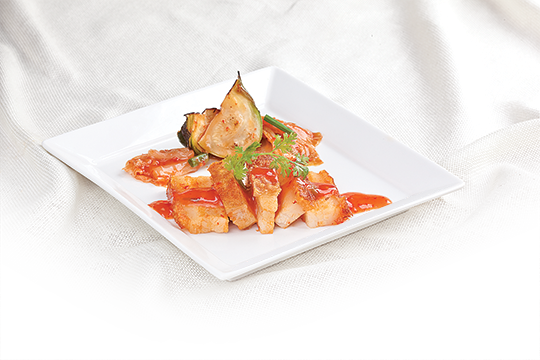 Heo quay xào kim chi cà bát