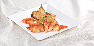 Heo quay xào kim chi cà bát