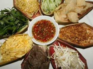 Hoa chuối trộn bắp bò