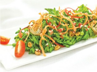 Hoa thiên lý trộn mực xé