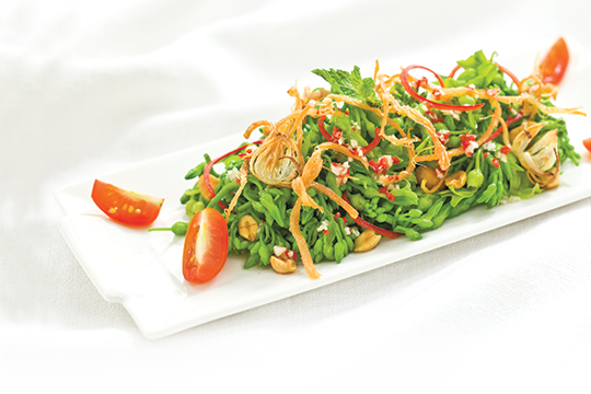 Hoa thiên lý trộn mực xé