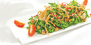 Hoa thiên lý trộn mực xé