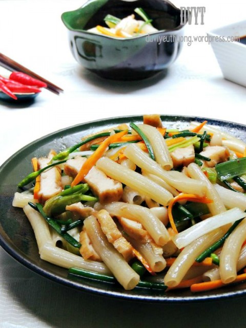 Hoa thiên lý xào thịt bò